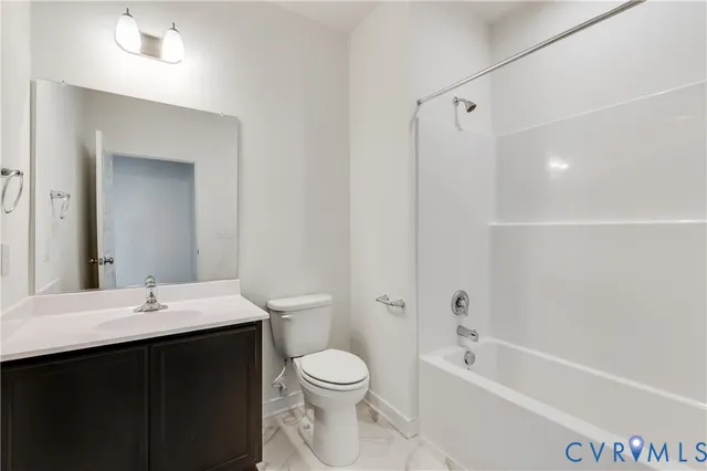 $375,000 | 5304 Twisting Vine Lane, Unit 102, Glen Allen, VA 23059