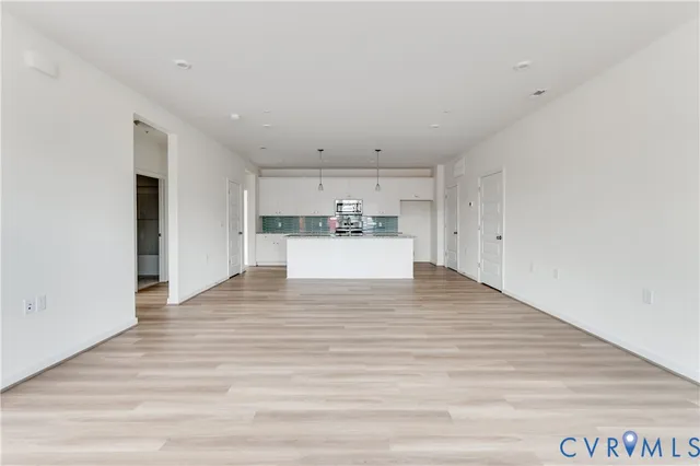 $375,000 | 5304 Twisting Vine Lane, Unit 102, Glen Allen, VA 23059