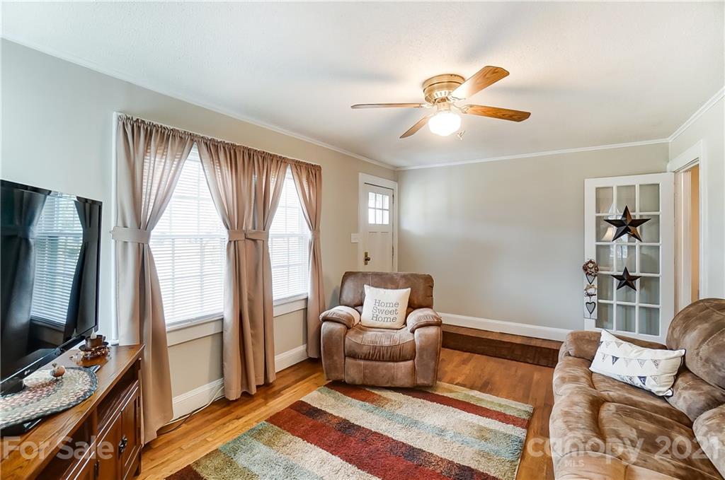 152 Shepherd Road Mooresville, NC 28115 - Photo 4 of 24 Gallery Image 4