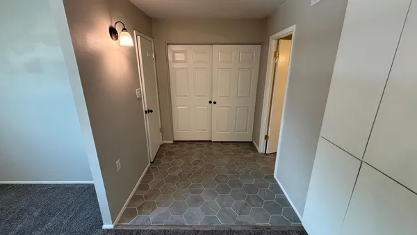 $2,195 | 1726 East Baker Drive, Tempe, AZ 85282