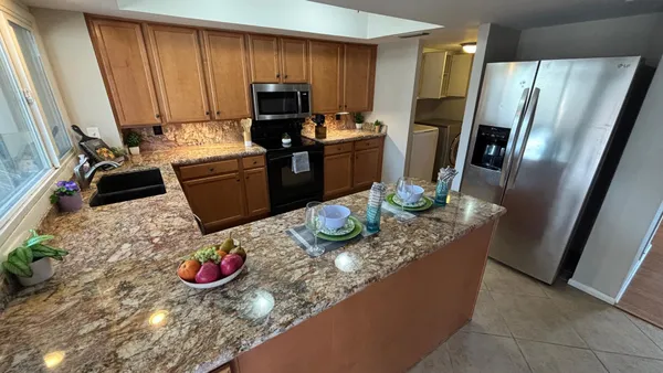 $2,195 | 1726 East Baker Drive, Tempe, AZ 85282