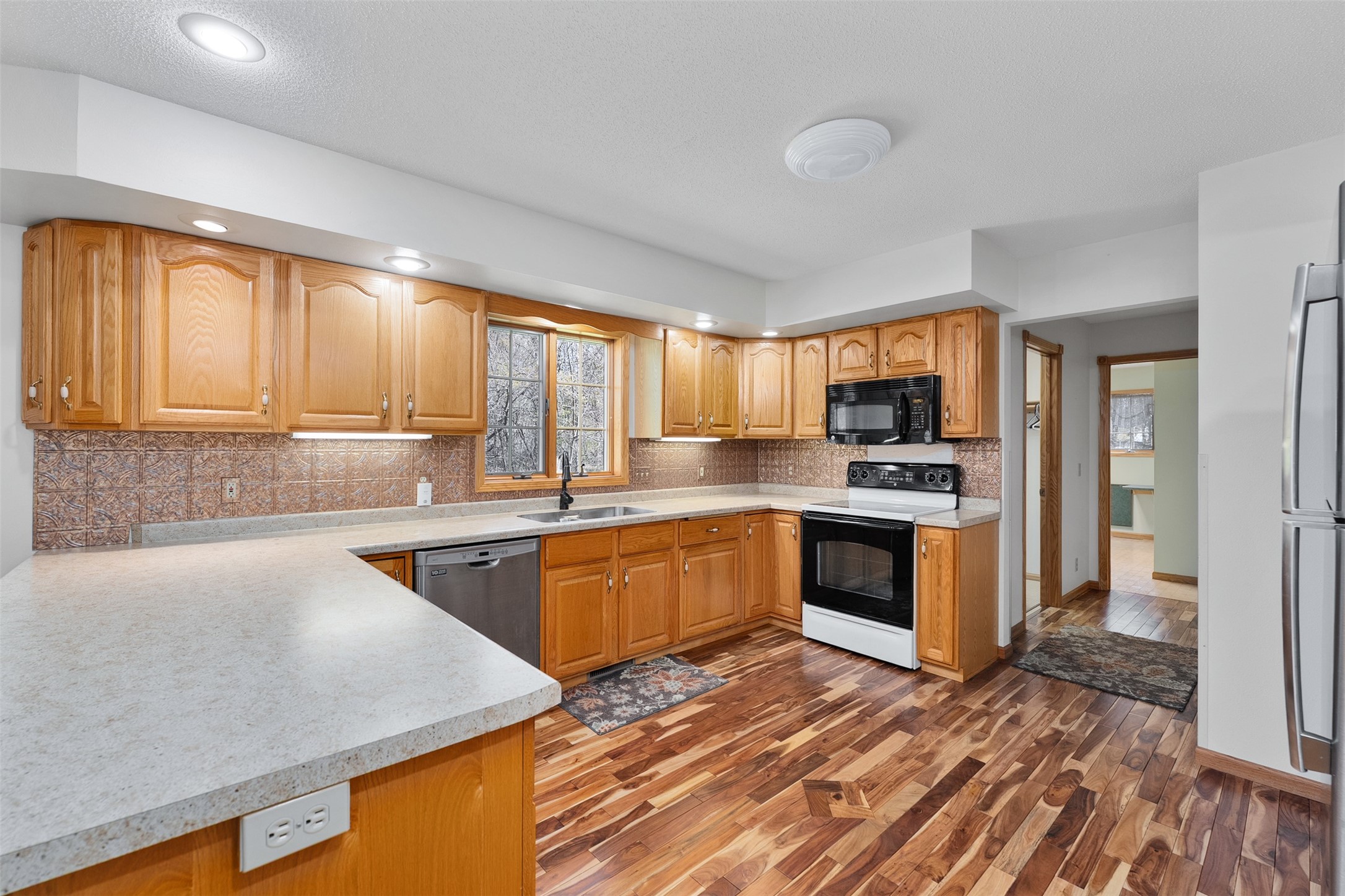 3120 Cedar Road Eau Claire, WI 54701 - Photo 16 of 58