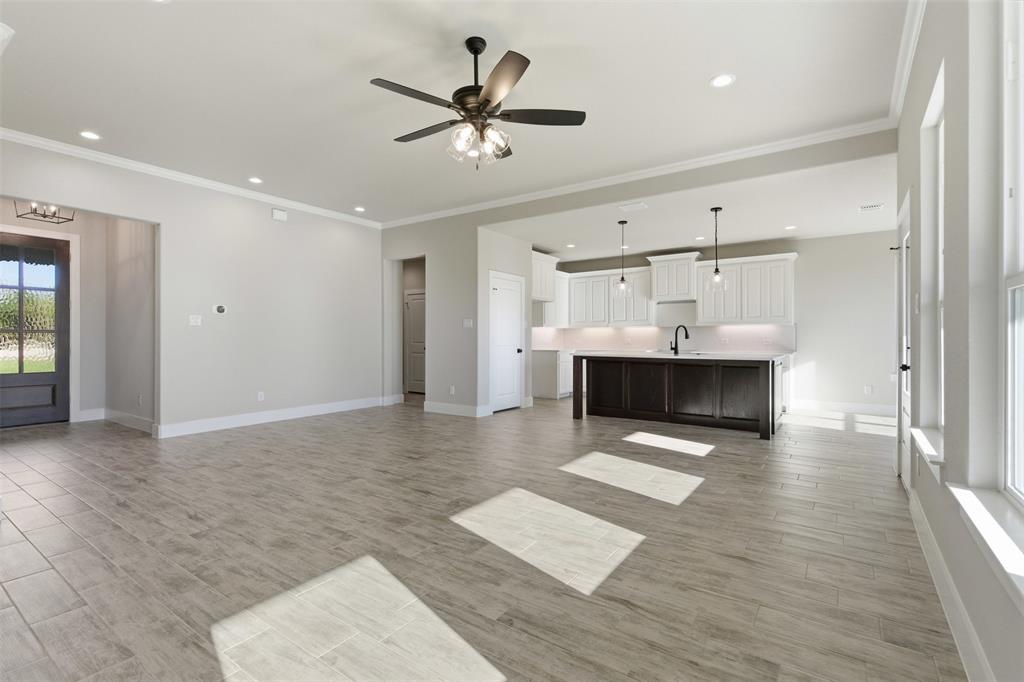 328 Rita Ridge Millsap, TX 76066 - Photo 5 of 27