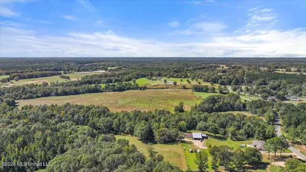 $305,600 | Dry Creek Road, Magee, MS 39111