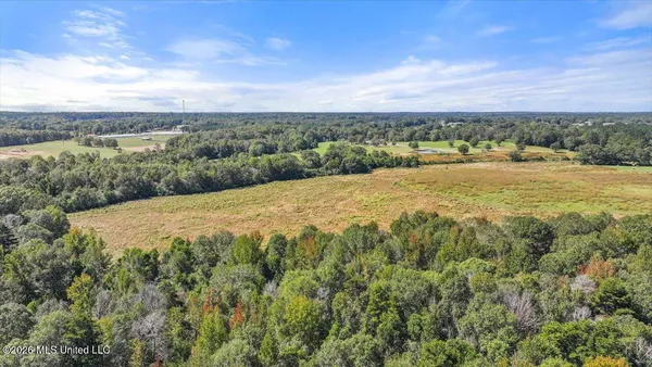 $305,600 | Dry Creek Road, Magee, MS 39111