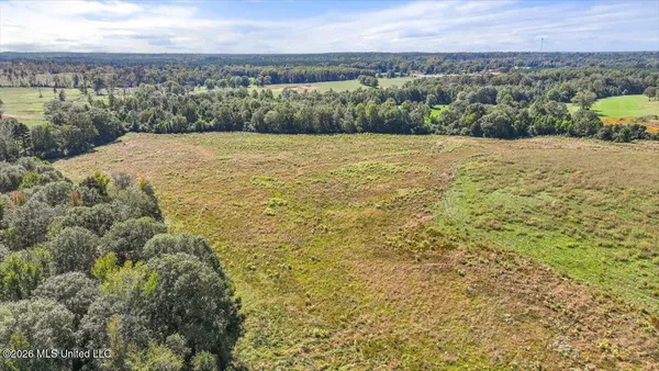 $305,600 | Dry Creek Road, Magee, MS 39111