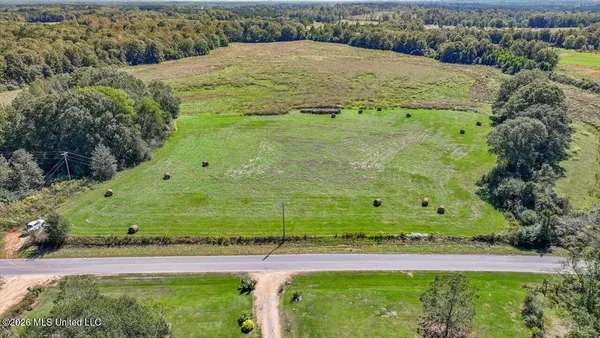 $305,600 | Dry Creek Road, Magee, MS 39111
