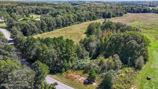 $305,600 | Dry Creek Road, Magee, MS 39111