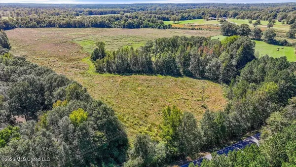 $305,600 | Dry Creek Road, Magee, MS 39111