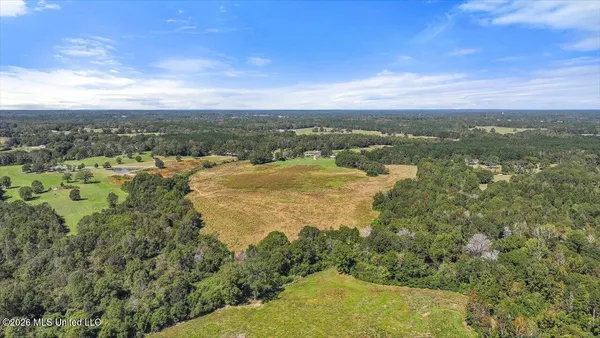 $305,600 | Dry Creek Road, Magee, MS 39111