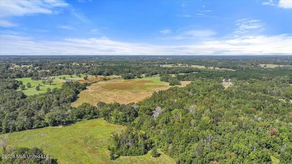 $305,600 | Dry Creek Road, Magee, MS 39111