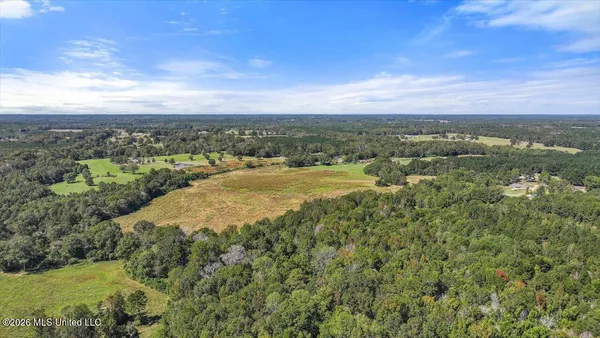 $305,600 | Dry Creek Road, Magee, MS 39111