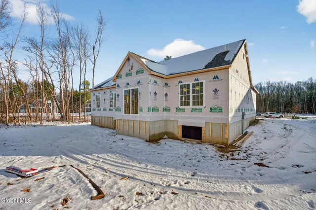 $682,900 | 16 Mackenna Court, Ballston, NY 12019