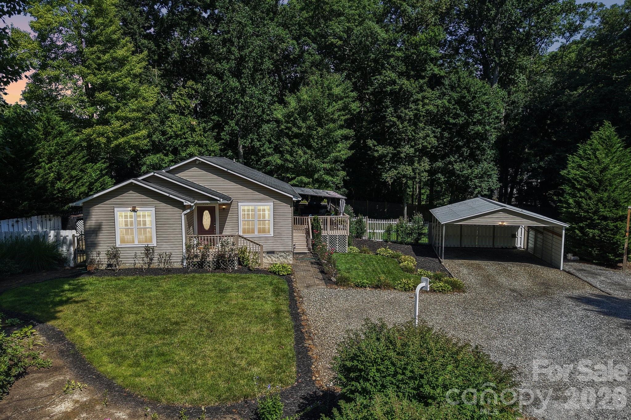 932 Monte Vista Road Candler, NC 28715 - Photo 1 of 32 Gallery Image 1