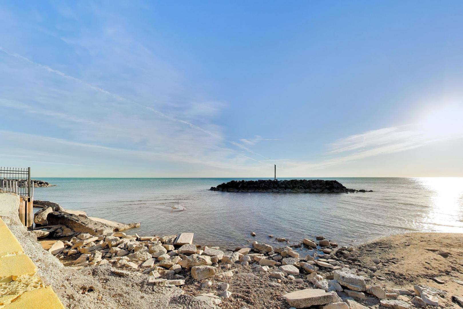 7404 North Sheridan Road, Unit G Chicago, IL 60626 - Photo 33 of 35