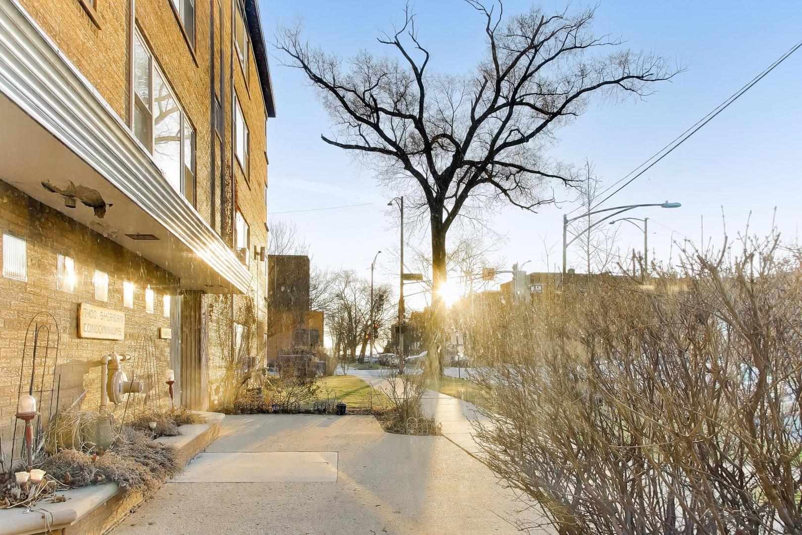 7404 North Sheridan Road, Unit G Chicago, IL 60626 - Photo 5 of 35