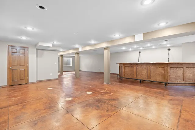 $365,000 | 114 International Way, Joliet, IL 60421