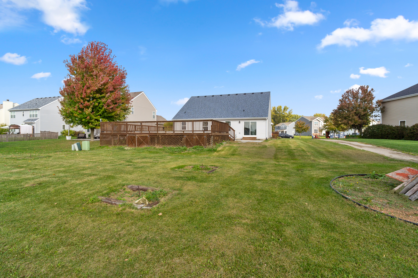114 International Way Joliet, IL 60421 - Photo 6 of 31 a view of a outdoor space