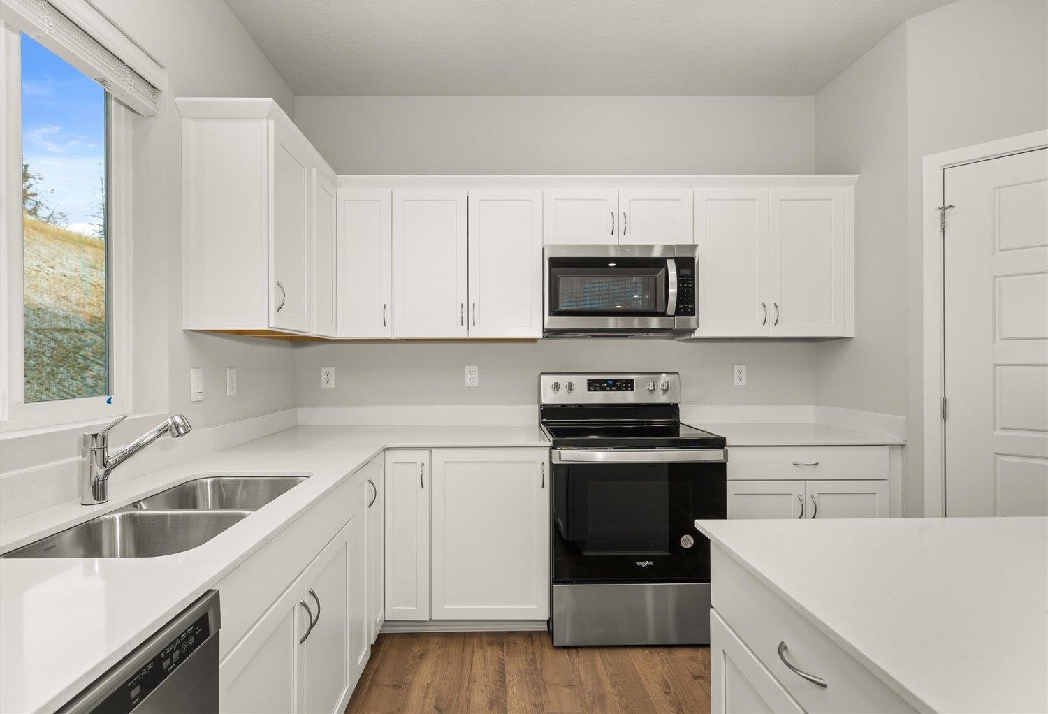 12022 North Greene Street Mead, WA 99021 - Photo 2 of 24