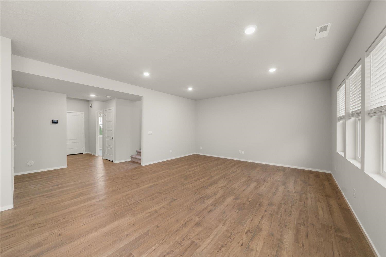 12022 North Greene Street Mead, WA 99021 - Photo 8 of 24