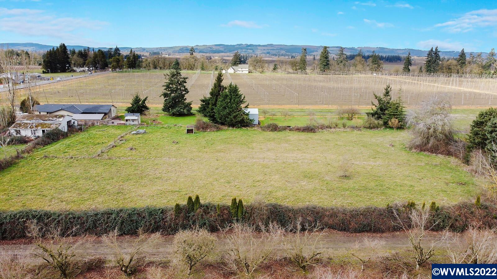 2201 Brooklake Road Northeast Salem, OR 97303 - Photo 12 of 28 Gallery Image 12