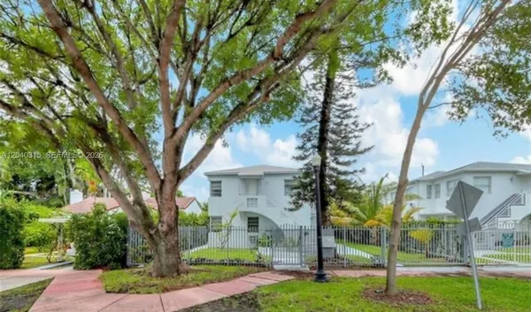 $1,300,000 | 1730 Marseille Drive, Miami Beach, FL 33141