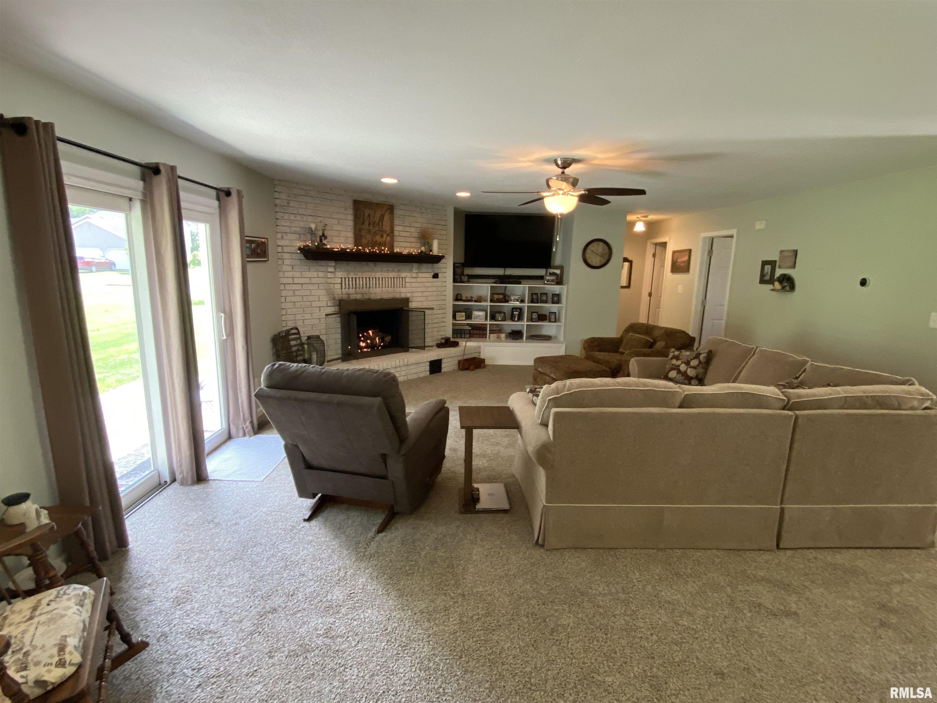 28 Stone Forge Pike Flora, IL 62839 - Photo 11 of 54