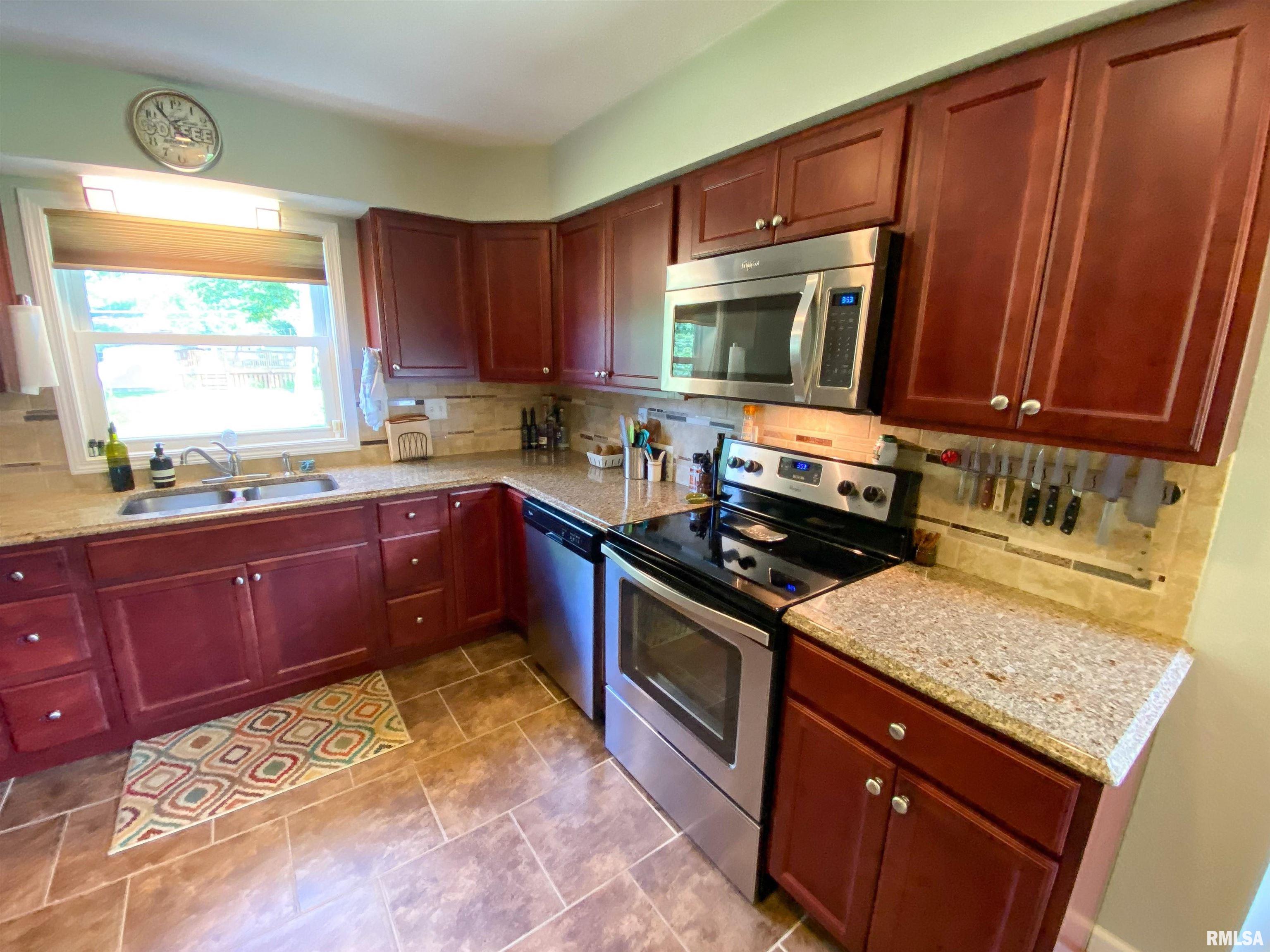 28 Stone Forge Pike Flora, IL 62839 - Photo 22 of 54