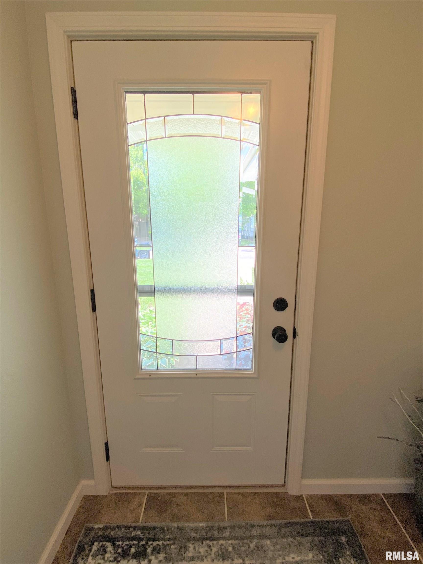 28 Stone Forge Pike Flora, IL 62839 - Photo 7 of 54