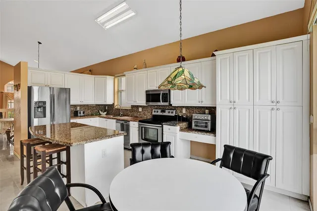 $4,500 | 1581 Northwest 159th Avenue, Pembroke Pines, FL 33028