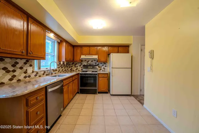 $799,000 | 78 Newberry Avenue | Dongan Hills