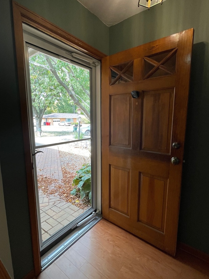 7 Mcdonald Court Champaign, IL 61821 - Photo 4 of 38