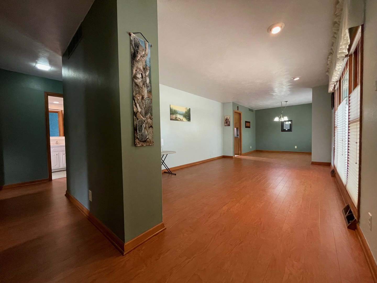 7 Mcdonald Court Champaign, IL 61821 - Photo 9 of 38