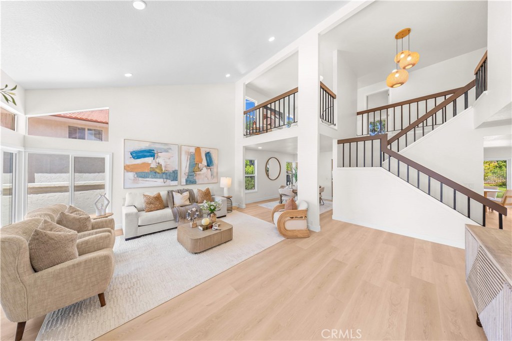 20920 Running Branch Road Diamond Bar, CA 91765 - Photo 4 of 58 Gallery Image 4