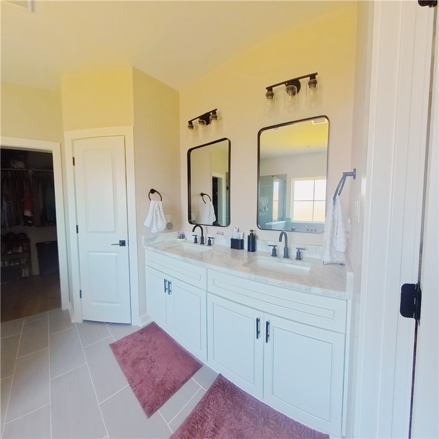 2105 Aleppo Court Bryan, TX 77807 - Photo 3 of 43