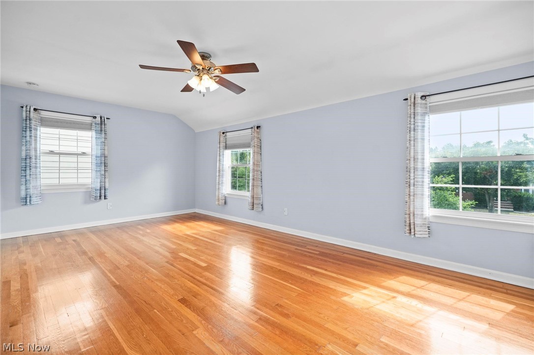 1272 Gordon Road Lyndhurst, OH 44124 - Photo 16 of 30 Gallery Image 16