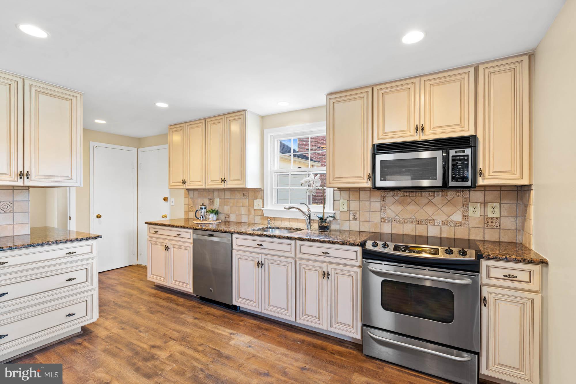 18932 Diary Road Montgomery Village, MD 20886 - Photo 24 of 73 Gallery Image 24