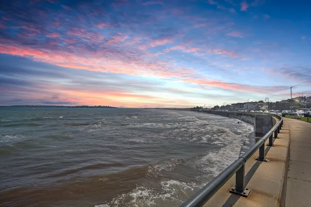 a view of a terrace with sky view