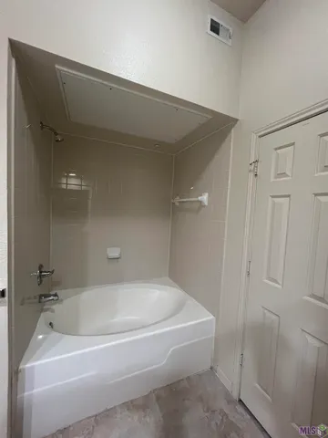 $1,200 | Undisclosed Address, Baton Rouge, LA 70809