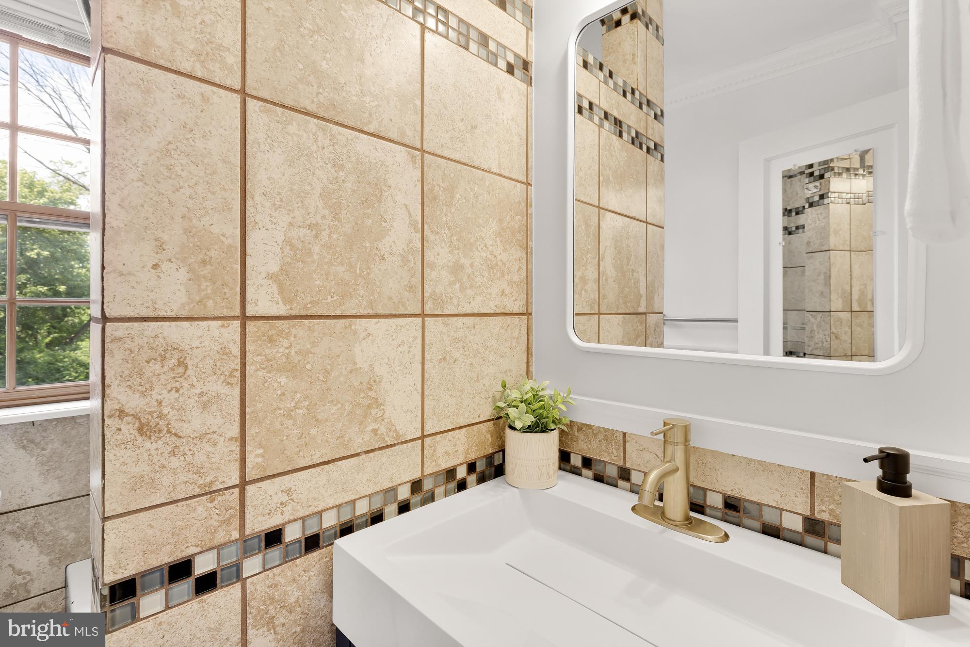 2032 Belmont Road Northwest, Unit 314 Washington, DC 20009 - Photo 26 of 34 Gallery Image 26
