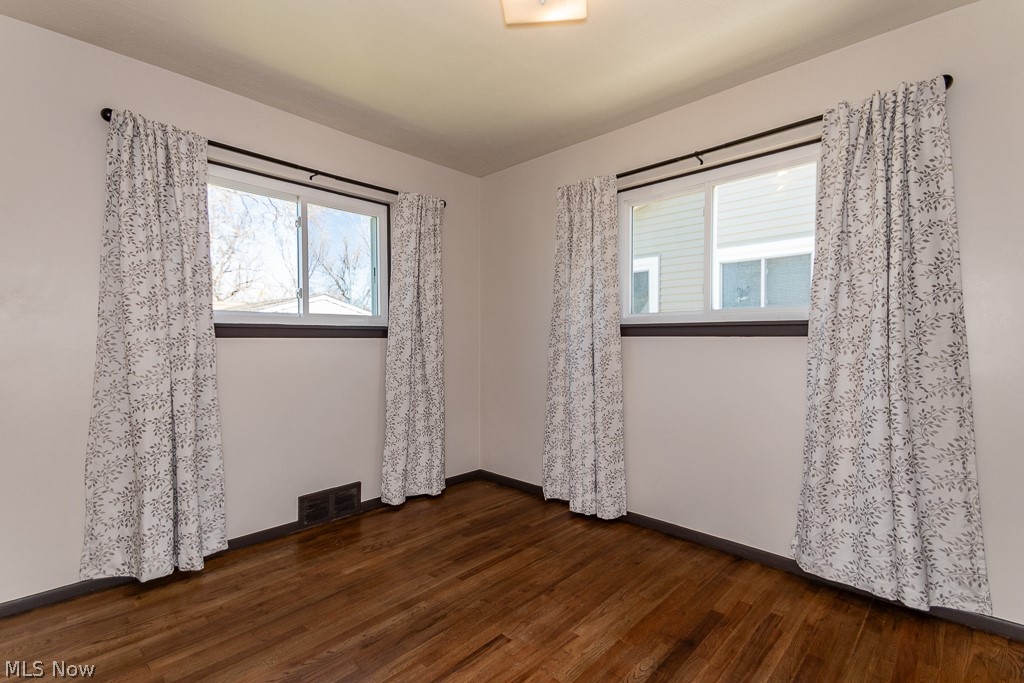 30309 Powell Road Willowick, OH 44095 - Photo 15 of 28