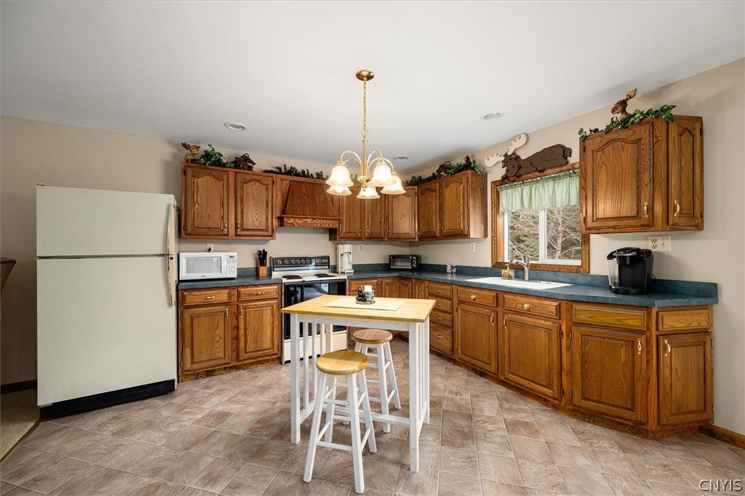 113 Spruce Road Woodgate, NY 13494 - Photo 21 of 44 Gallery Image 21
