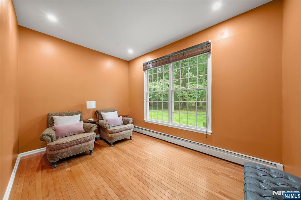 7 Woods Edge Road Old Tappan, NJ 07675 - Photo 7 of 32
