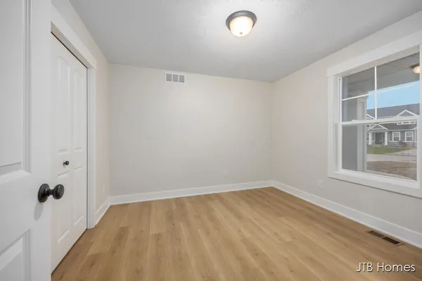 $539,900 | 11440 Shoreline Drive, Unit 110, Allendale, MI 49401