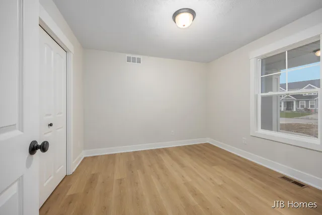 $539,900 | 11440 Shoreline Drive, Unit 110, Allendale, MI 49401