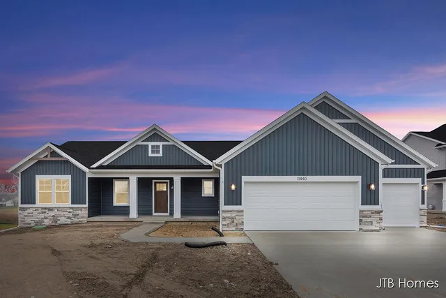 $539,900 | 11440 Shoreline Drive, Unit 110, Allendale, MI 49401