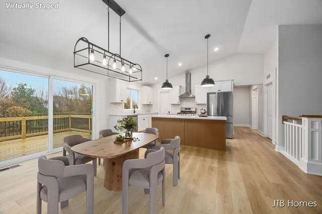 $539,900 | 11440 Shoreline Drive, Unit 110, Allendale, MI 49401