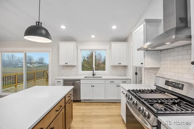 $539,900 | 11440 Shoreline Drive, Unit 110, Allendale, MI 49401