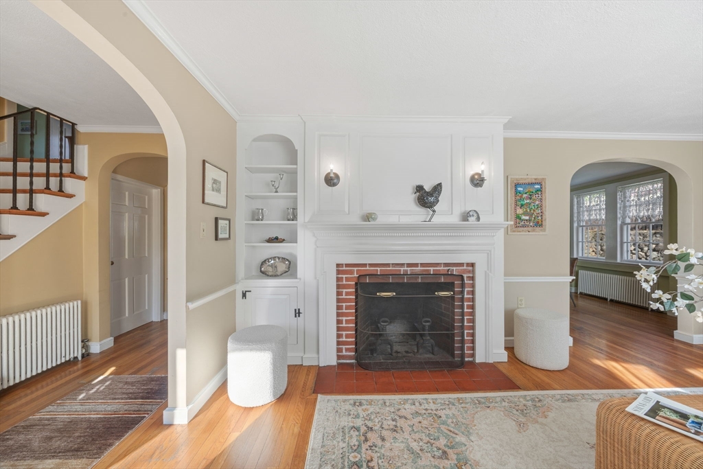 31 Sunset Road Melrose, MA 02176 - Photo 3 of 41 Gallery Image 3