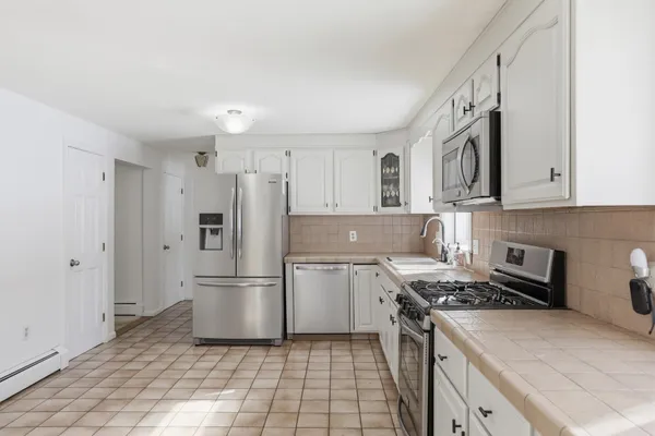 $670,000 | 10 Todd Road, Nashua, NH 03064